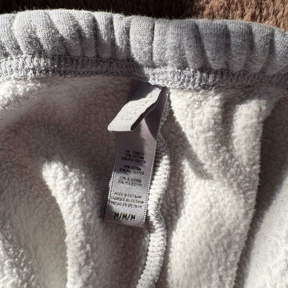 SKIMS Gray Women's Sweater - Picture 4 of 4